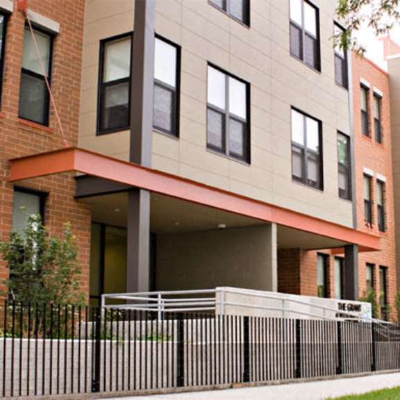 the grant at woodlawn park exterior 4