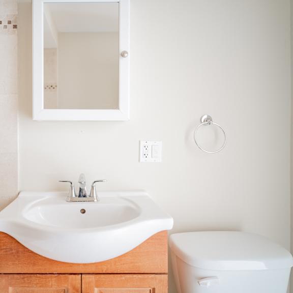 updated bathroom - #305