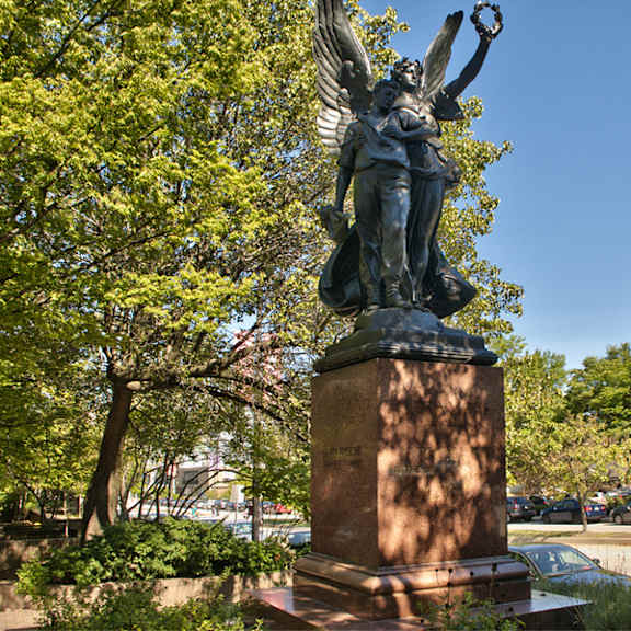 bolton hill statues