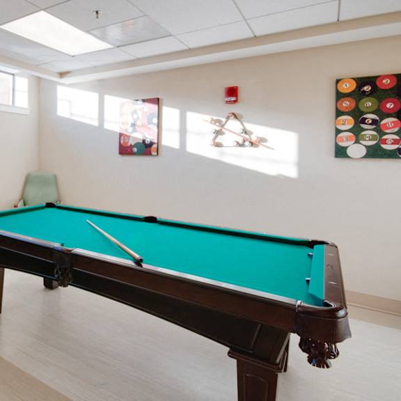 linden park apartments billiards room