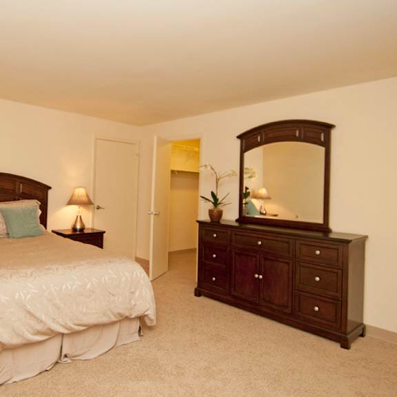 pikeswood park master bedroom with walk-in closet