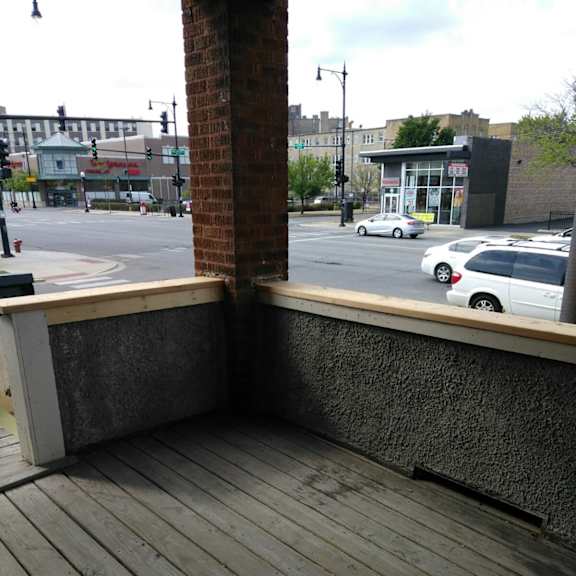 4101 n cicero street side porch