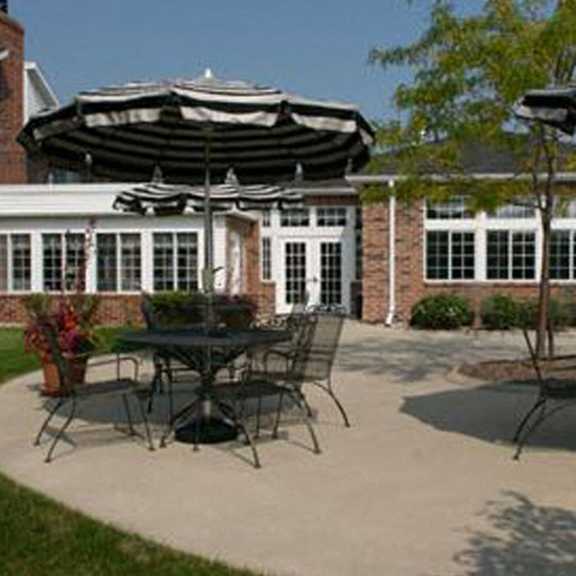 courtyard cabanas at ridgeview highlands apartments & townhomes,640 ridgeview circle,wi,54911
