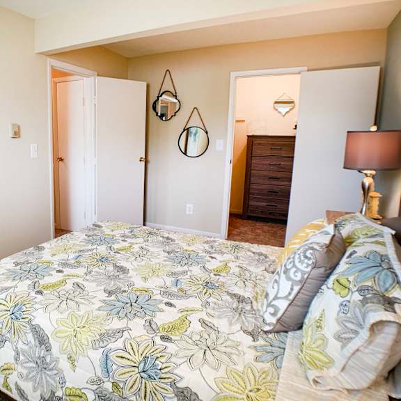 large master bedrooms at crown station apartments, ohio, 45102