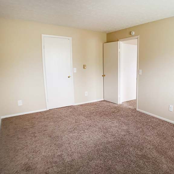 master carpeting  at crown station apartments, amelia, oh