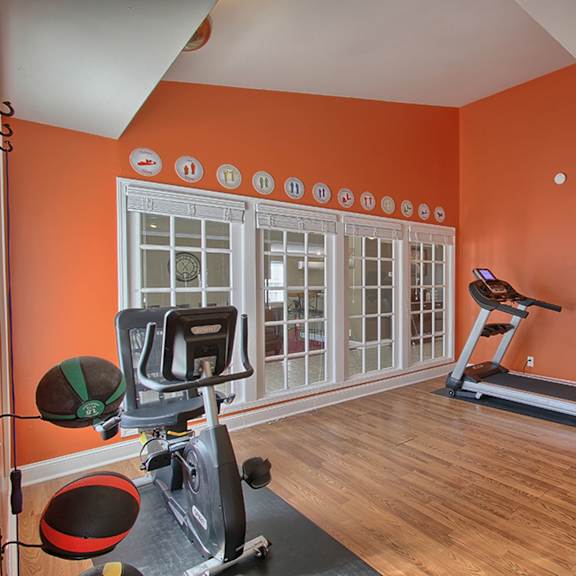 fitness room at woodhills apartments, west carrollton, 45449
