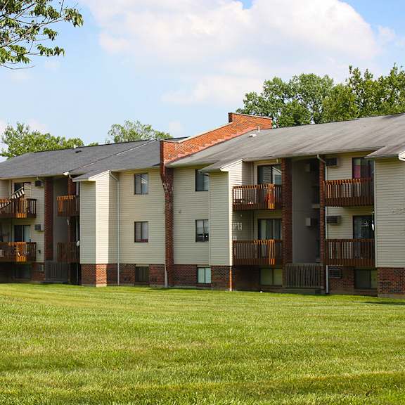 oakwood exterior at oakwood apartments, florence, kentucky