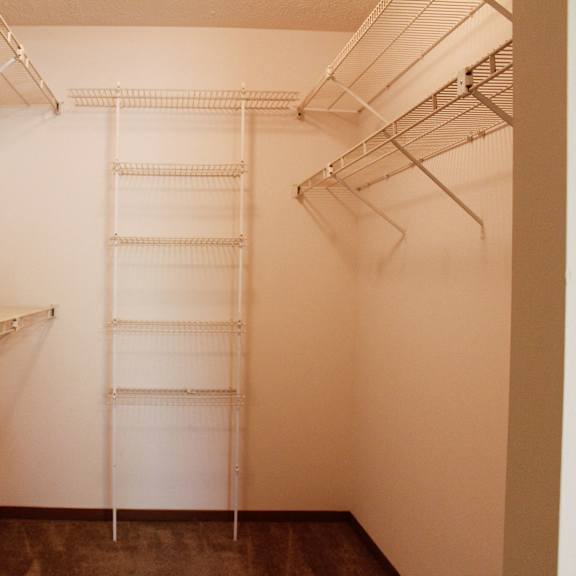 closet at wyndemere apartments, franklin, oh