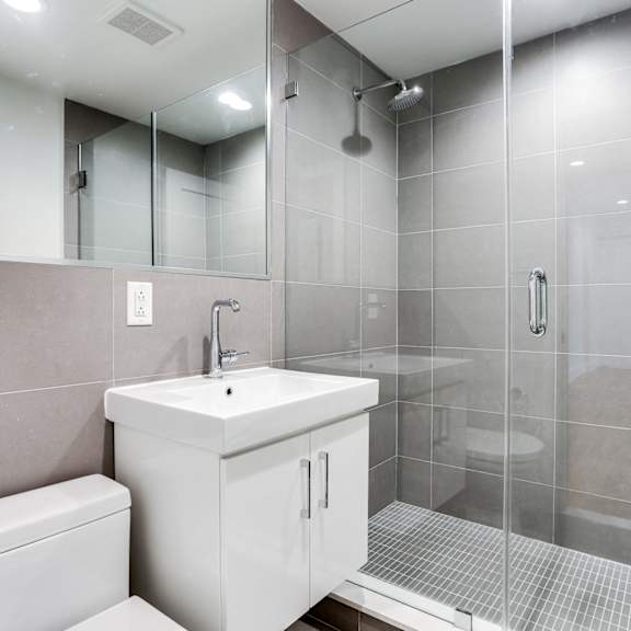 501 12th street luxury bathroom