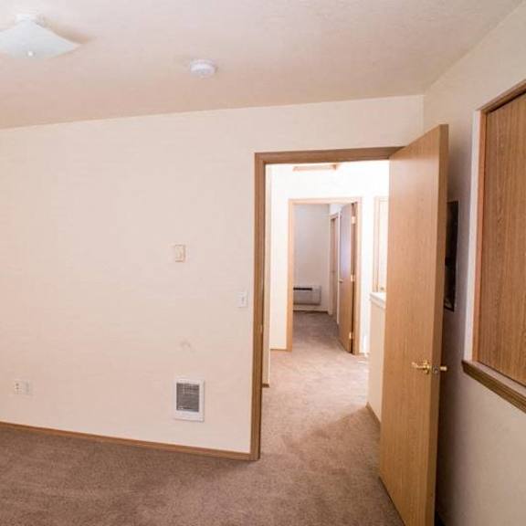 vacant bedroom at lorence court apartments, portland, or, 97216