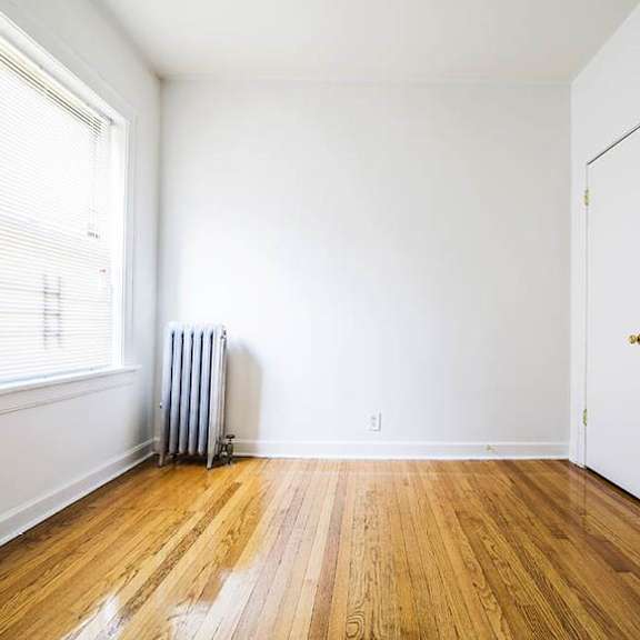7929 s state st apartments chicago bedroom