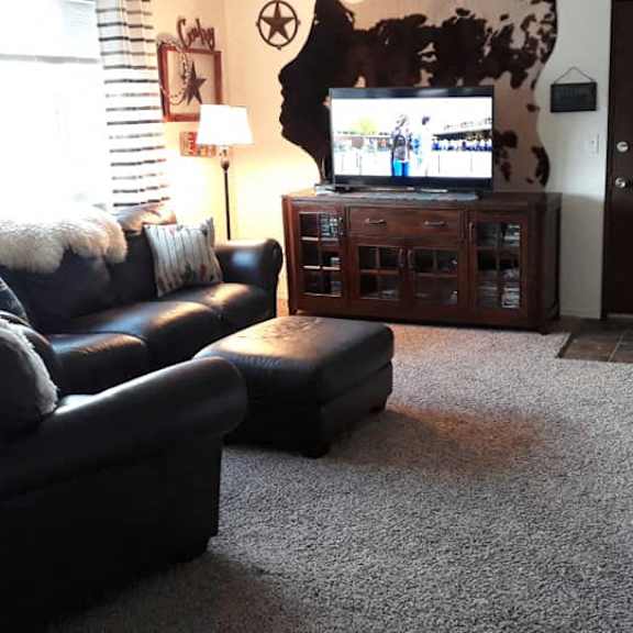 3 bedroom unit living room