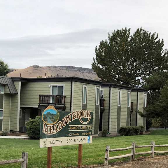meadowbrook ii property sign