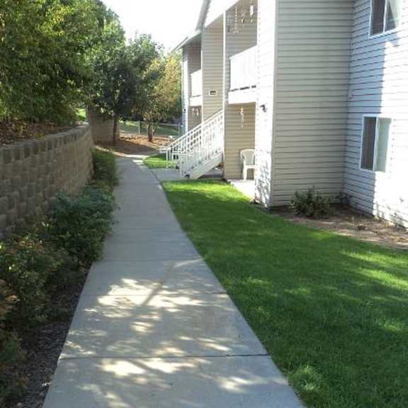 retaining wall and sidewalk