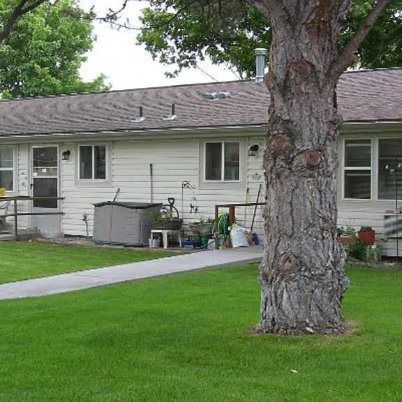 view of yard and units
