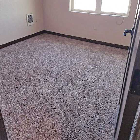 nice size bedroom