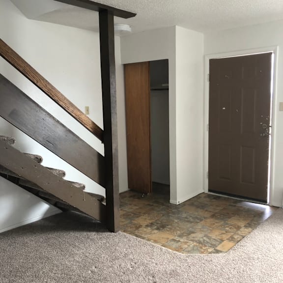 3 bedroom staircase bottom