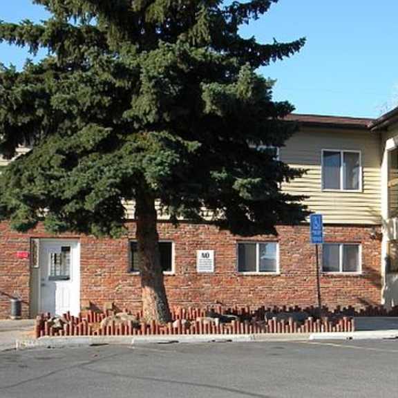 broadwater village apartments