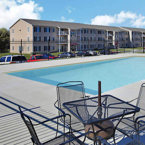 pool at boggan estates apartments in tupelo, ms