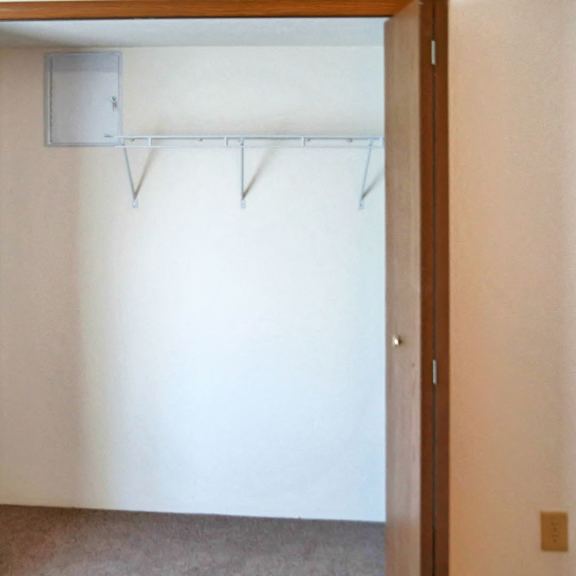 second bedroom closet  at breckenridge estates apartments in lawrenceburg, ky