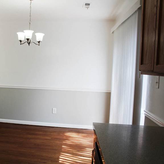 walnut creek townhomes dining at walnut creek townhomes, cincinnati, oh
