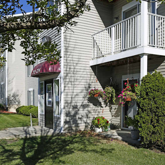 exterior at simonson estates 100 raleigh court, columbia city, in 46725