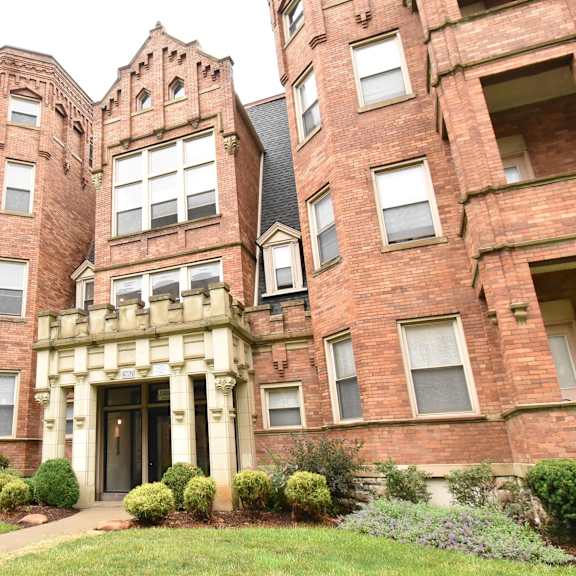 front enterance of apartment building from outside