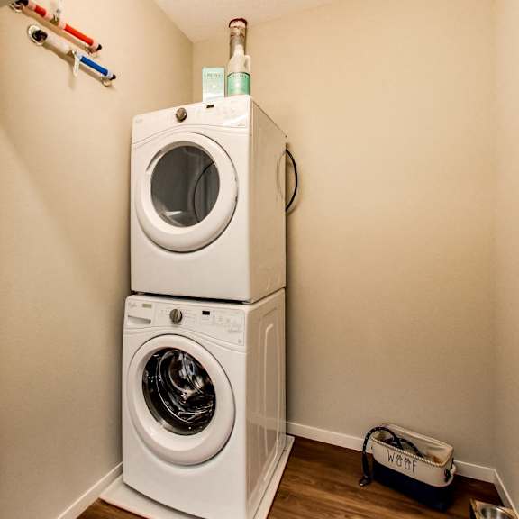 in-unit washer and dryer at press house apartments, minnesota, 55101