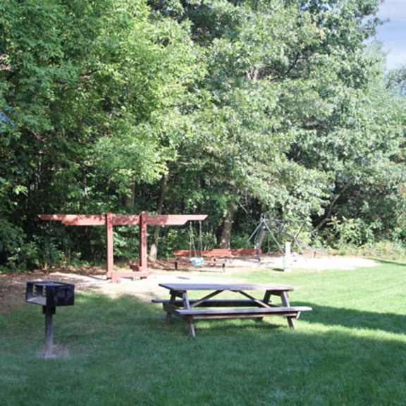 outdoor bbq yorkshire place apartments
1504 yorkshire dr., howell, mi 48843