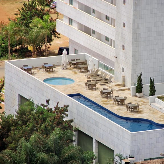 swimming pool is open 24 x 7