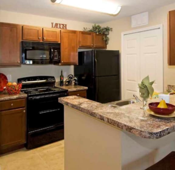 Fully Equipped Kitchens at Cross Creek Apartments in Tampa FL