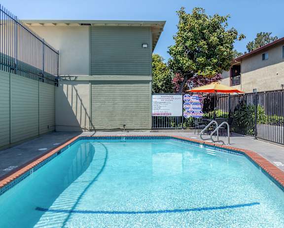 Photo Gallery Image