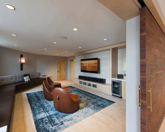 Photo Gallery Image