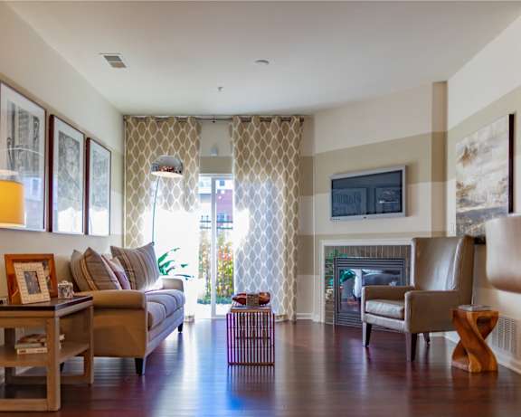 Photo Gallery Image
