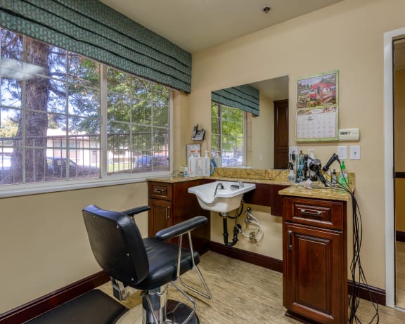 Photo Gallery Image