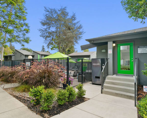 Photo Gallery Image