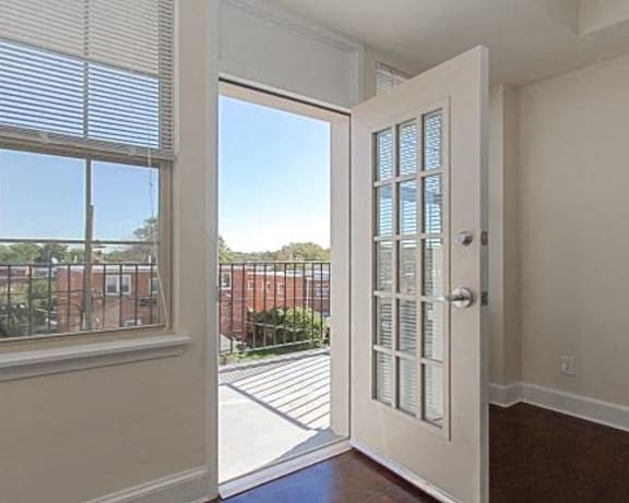 Photo Gallery Image