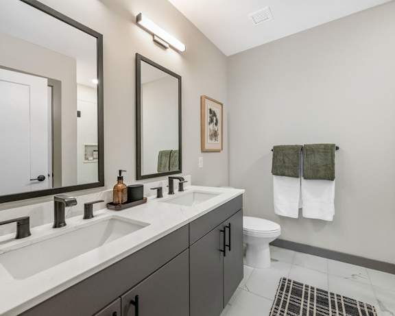 Photo Gallery Image