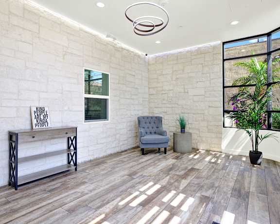 Photo Gallery Image
