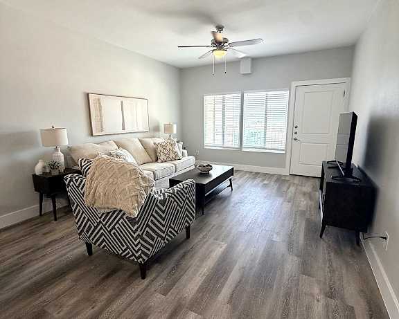 Photo Gallery Image