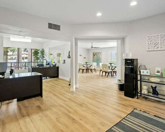 Photo Gallery Image