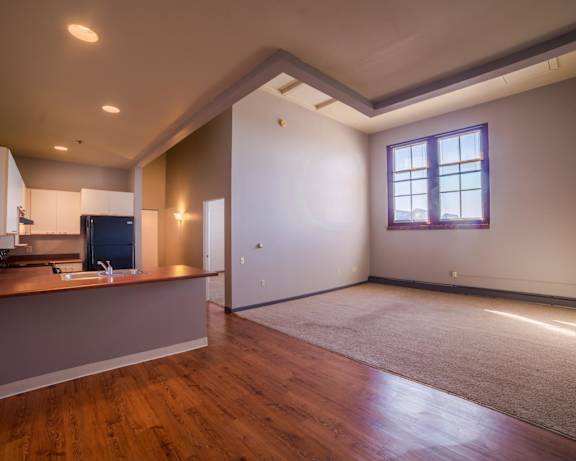 Photo Gallery Image
