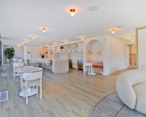 Photo Gallery Image