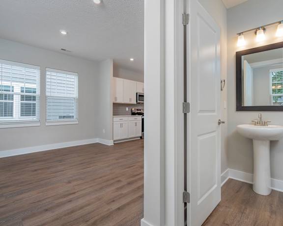 Photo Gallery Image