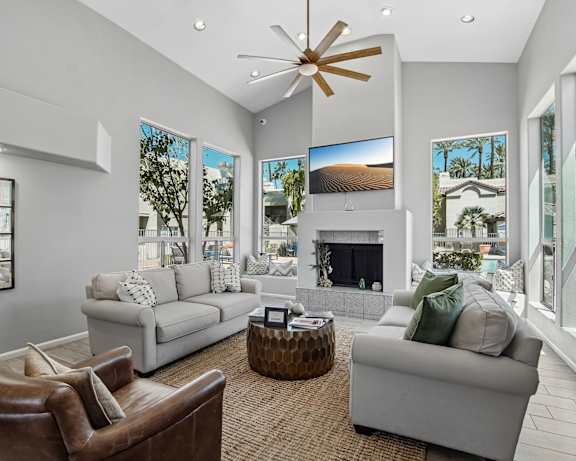 Photo Gallery Image