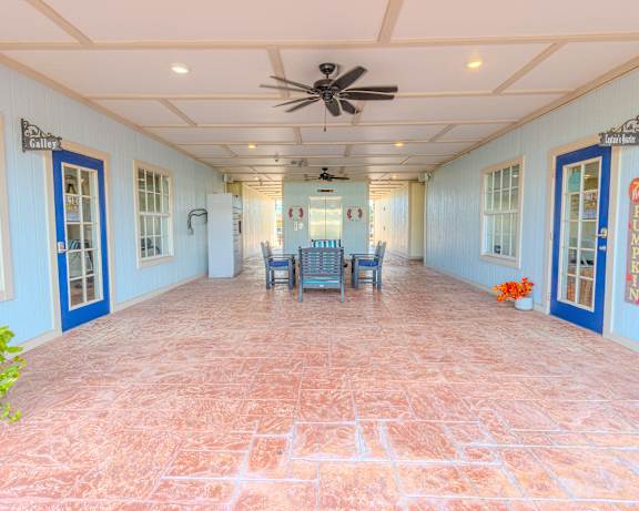 Photo Gallery Image