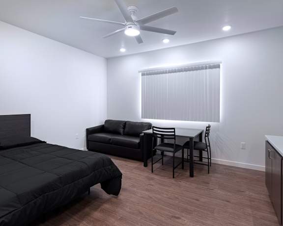 Photo Gallery Image