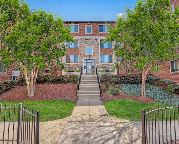 Photo Gallery Image
