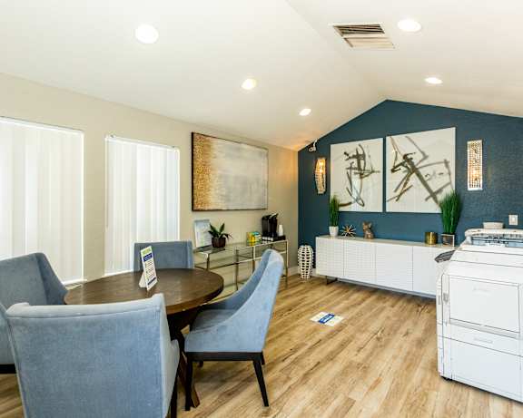 Photo Gallery Image