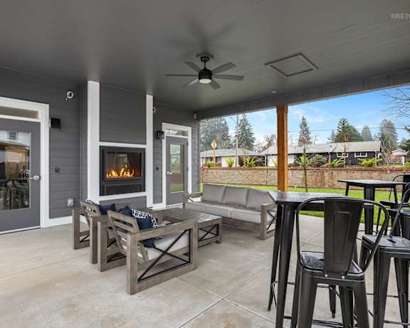 Photo Gallery Image